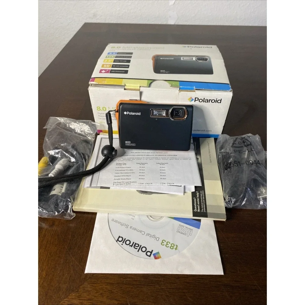 Polaroid T833 Digital Camera 8 Megapixels Waterproof
